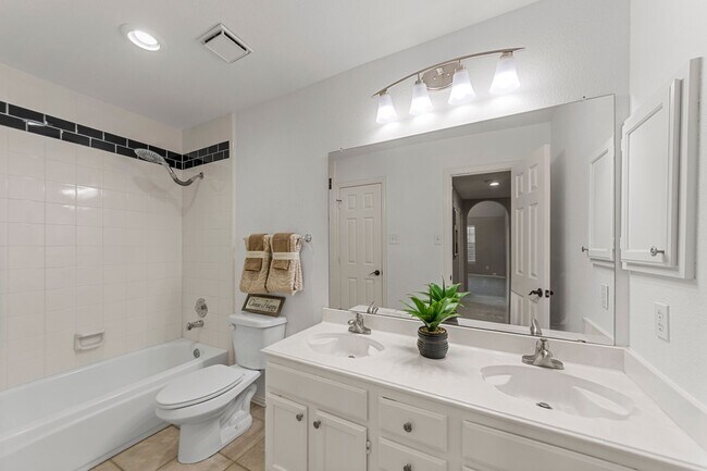 Building Photo - 7705 Case Dr