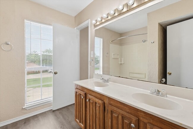 Building Photo - 6733 Dandelion Dr