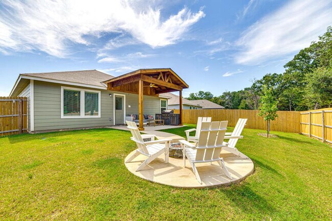 Building Photo - 1759 Round House Ln