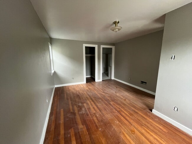 Building Photo - 226 S Cornell Cir