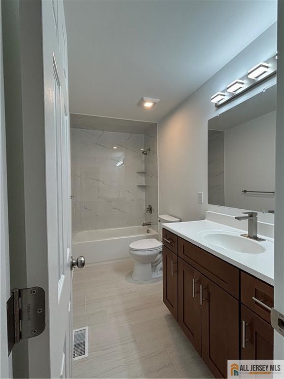 Building Photo - 127 Sassafras Ct
