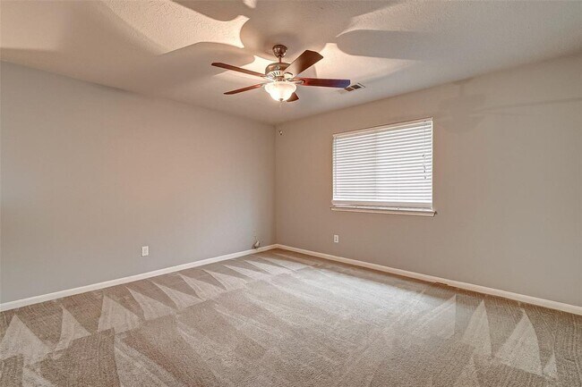 Building Photo - 2130 Autumn Fern Dr