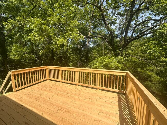 Building Photo - 9146 Trelawney Ct