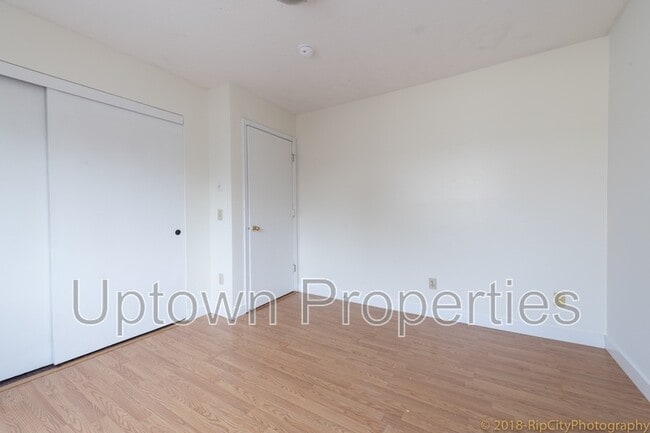 Building Photo - 3435 SW 125th Ave