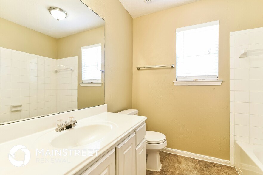 Building Photo - 18415 Green Cypress Ct