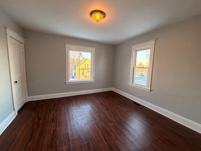 Building Photo - 2223 53rd St