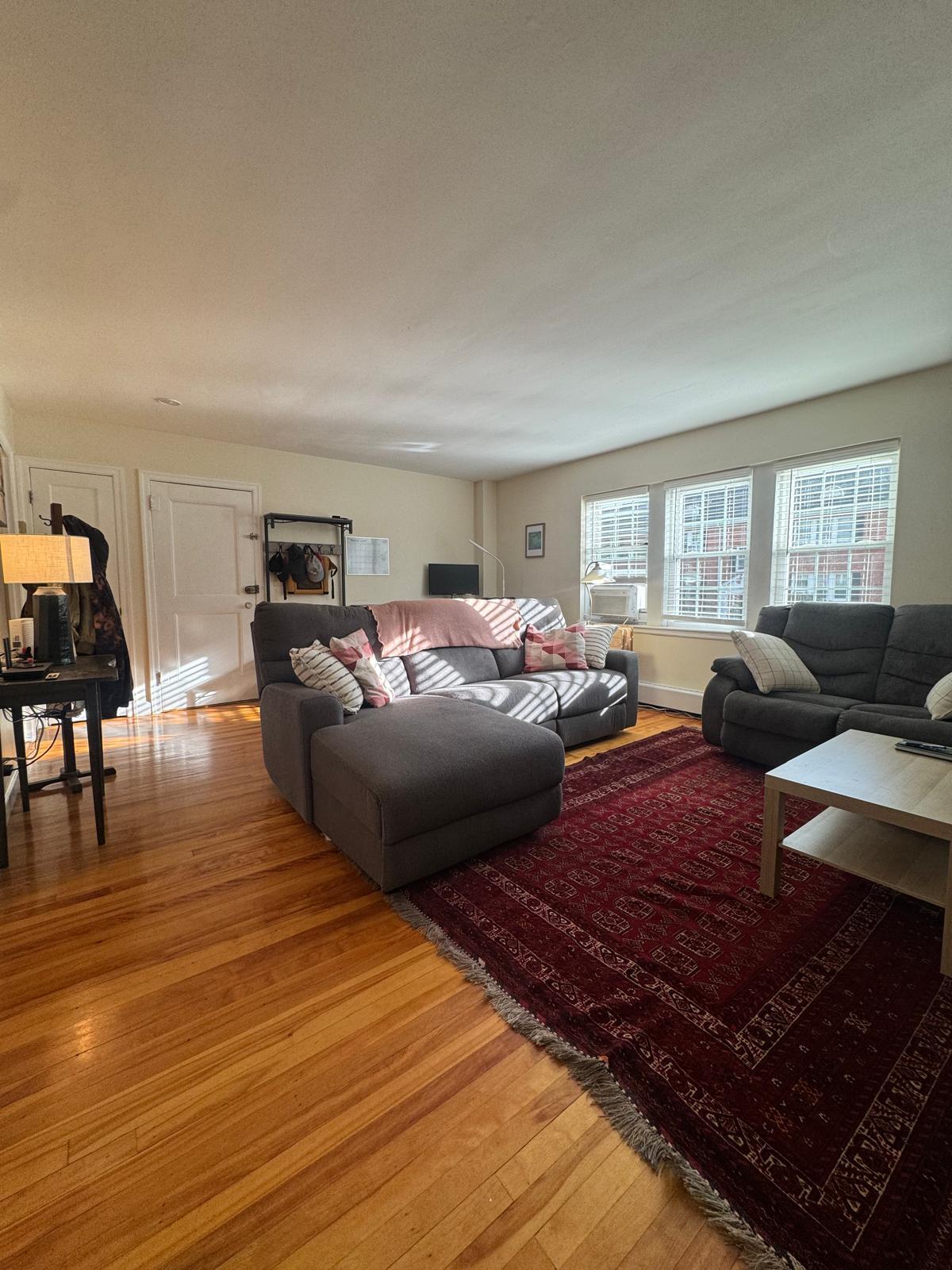 Building Photo - 31 Hammond Pond Pky