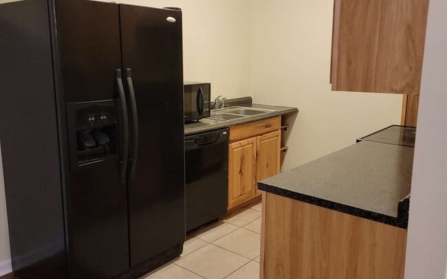 Building Photo - 423 Ballewtown Rd