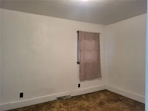 Building Photo - 313 E 2nd St