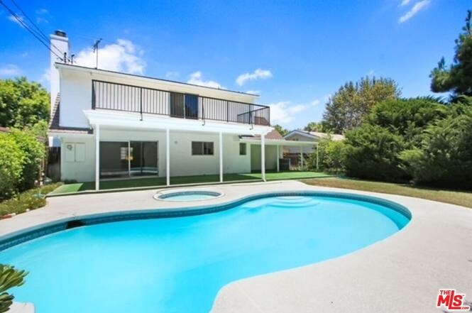 Primary Photo - 5655 Ramara Ave