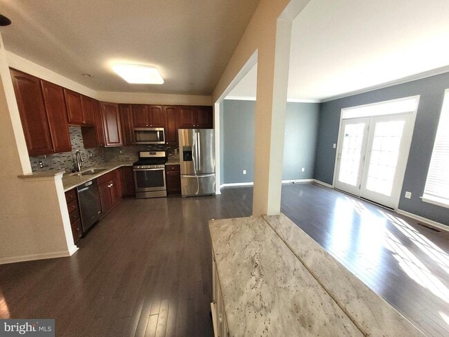 Building Photo - 4008 Spirea Ct