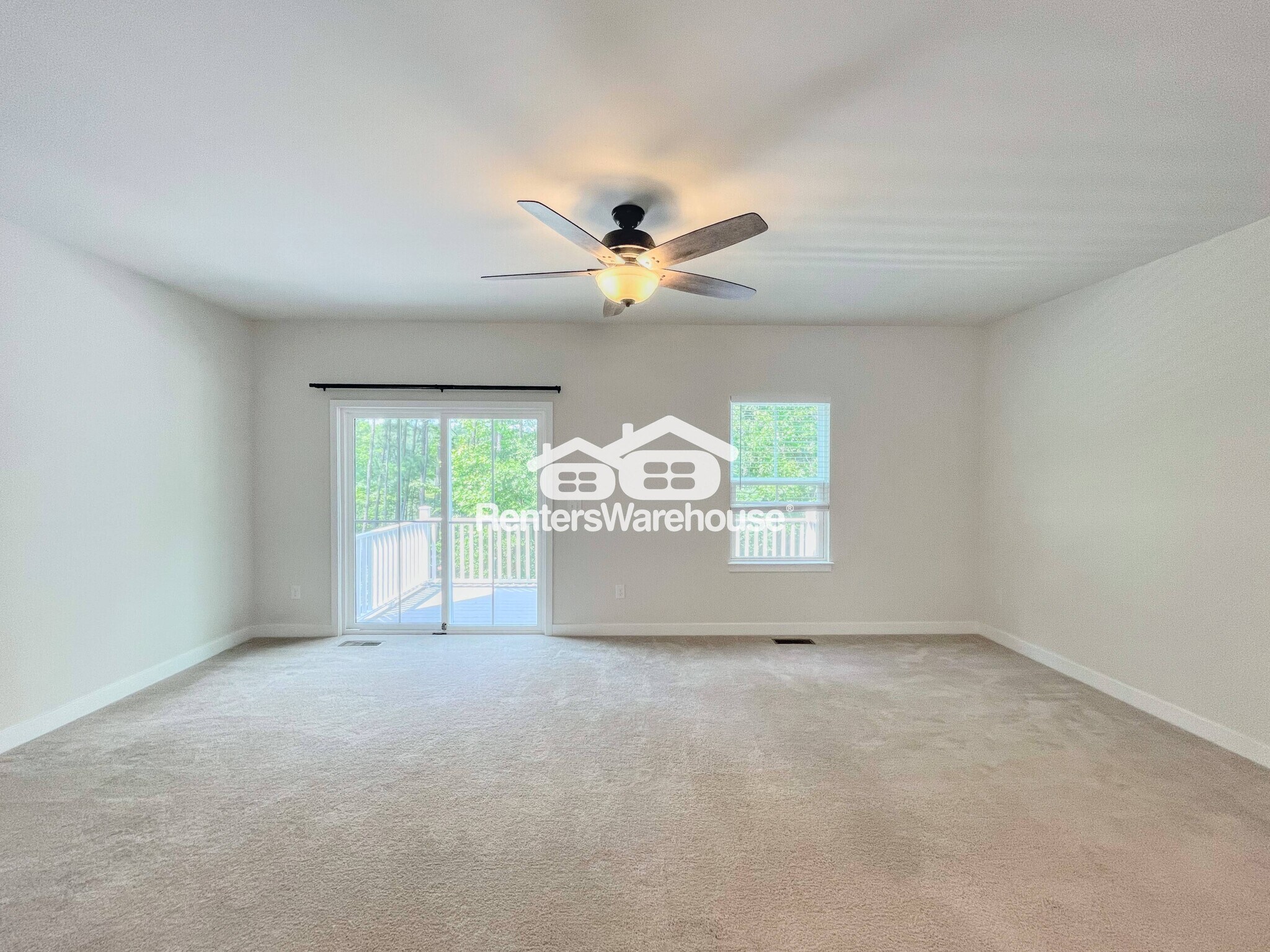 Building Photo - 930 Parley Pl