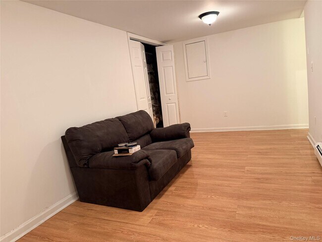 Building Photo - 35 East Ave