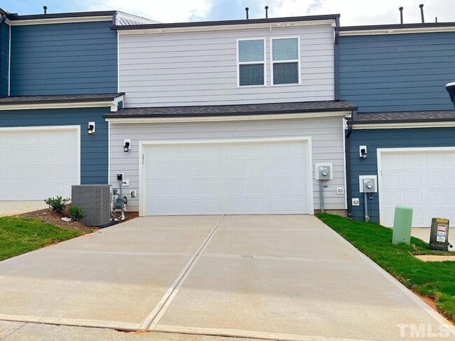 Building Photo - 4812 Trikala Ave