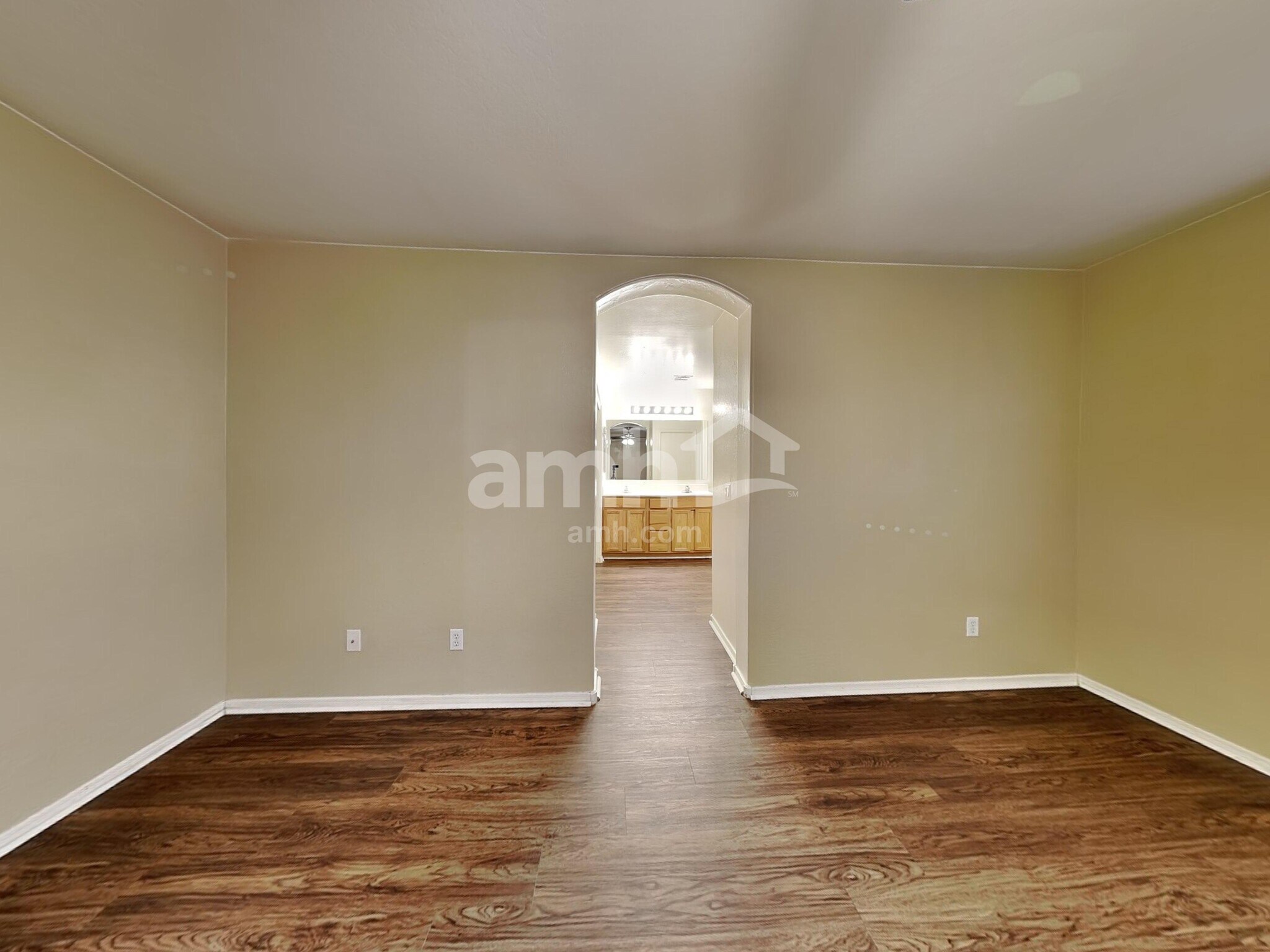 Building Photo - 7312 W Cordes Rd