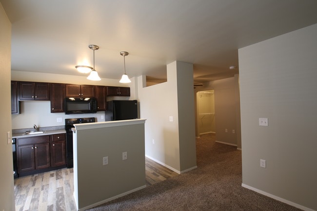 Building Photo - Red Oak Senior Apartments