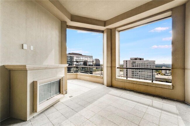 Building Photo - 3376 Peachtree Rd NE