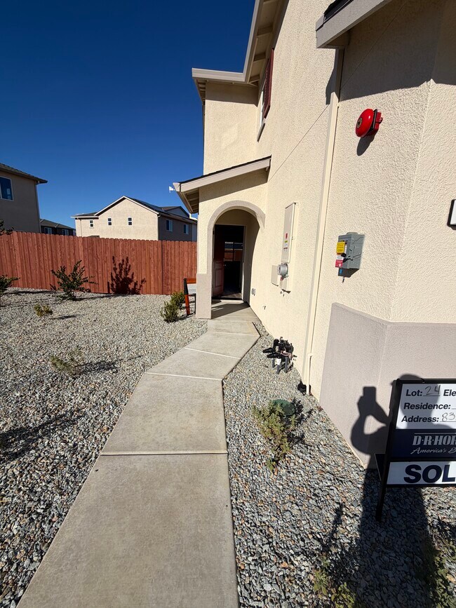 Building Photo - 831 Congaree Ln