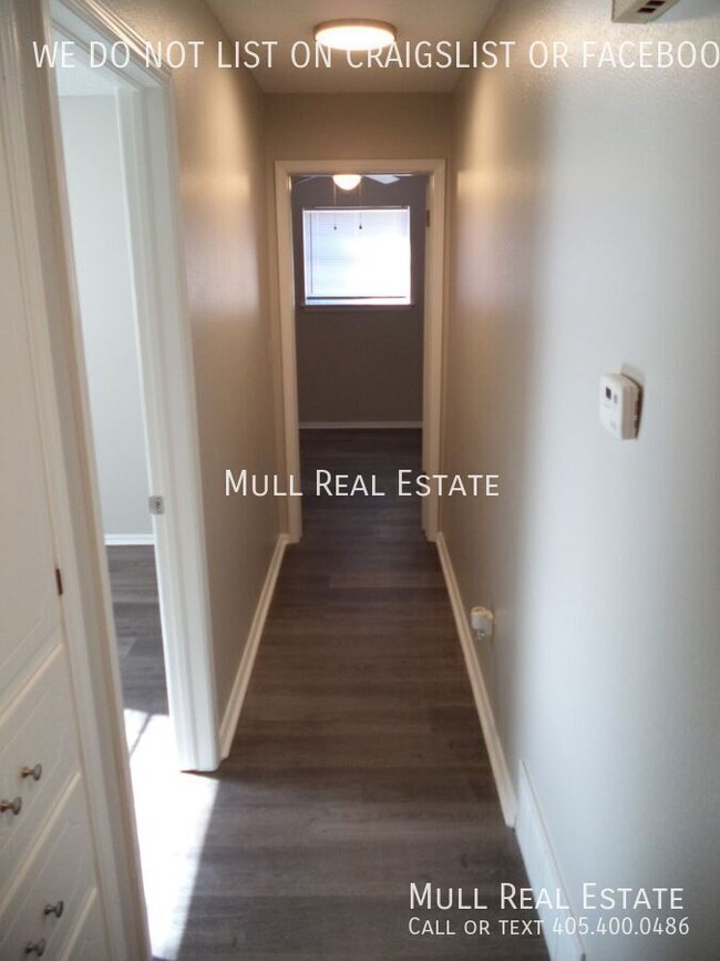 Building Photo - 3 bed 1.5 bath Brand New Remodeled home fo...