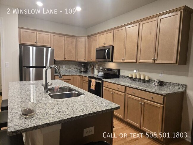 Building Photo - 2 Winslow Ln