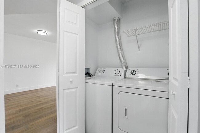 Building Photo - 8540 N Sherman Cir