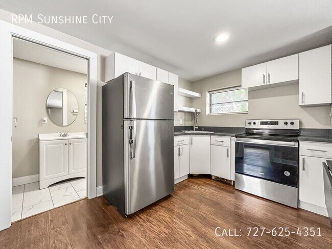 Building Photo - 1515 E 31st Ave