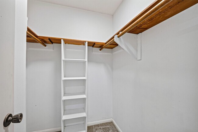 Building Photo - 3910 Chile Dr
