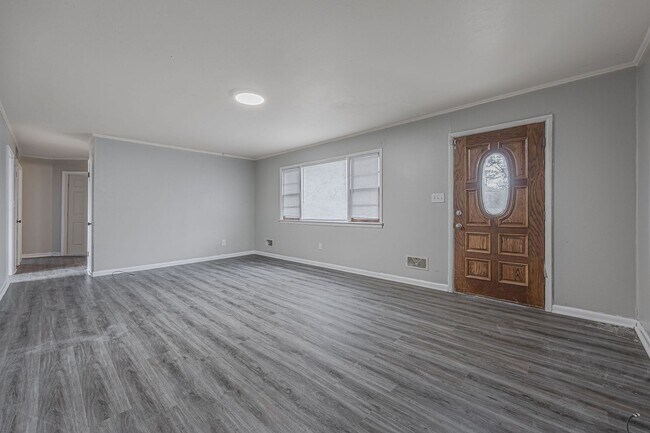 Building Photo - 1816 Greenwood-NOW PRE-LEASING!