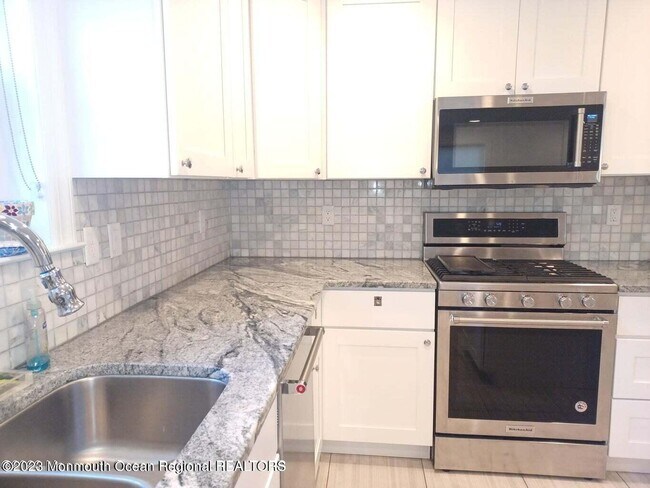 Building Photo - 241 Woodcrest Rd