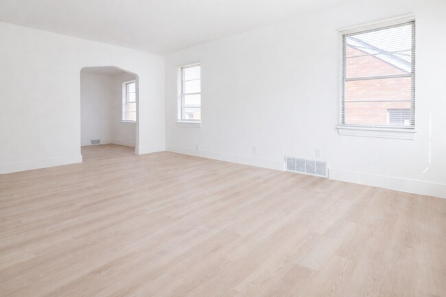 Building Photo - 4406 S 2nd St