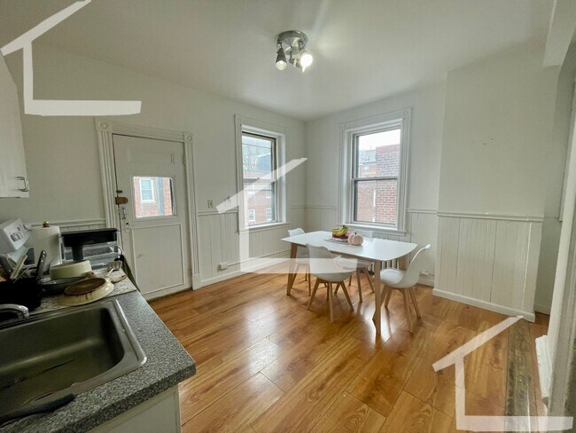 Building Photo - 9/1 Oversized 5BR near BU, Longwood, Kenmo...