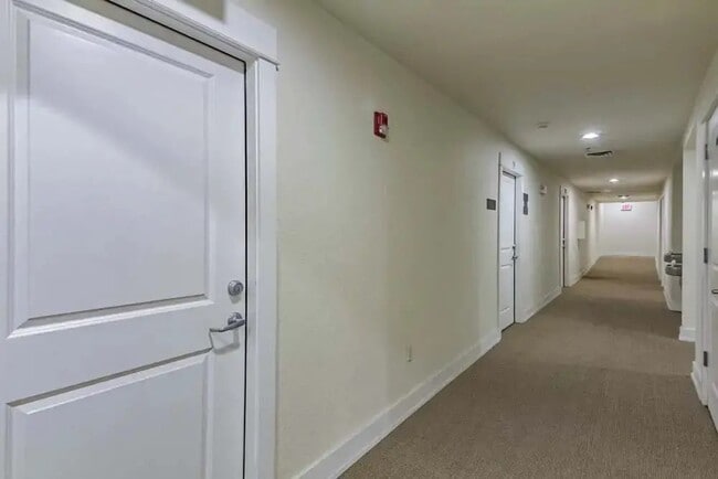 Building Photo - 312 Court St