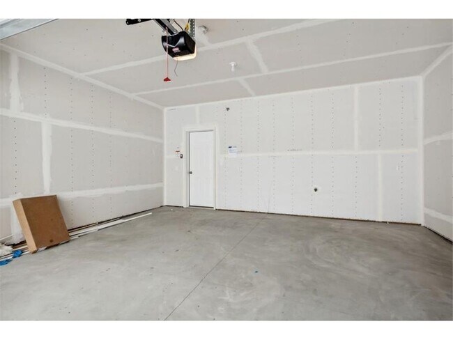 Building Photo - 9417 4th St Ln N