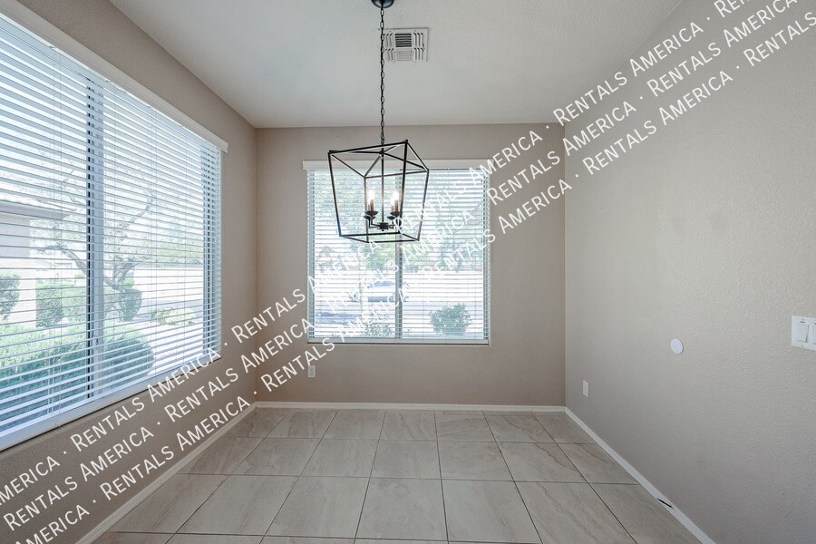 Building Photo - 8587 W Monona Ln