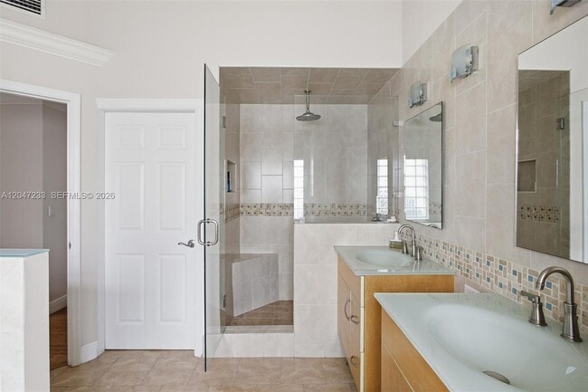 Building Photo - 411 Bermuda Springs Dr