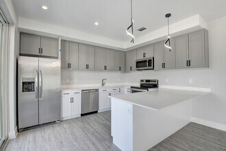 Building Photo - Yamato Villas Townhomes