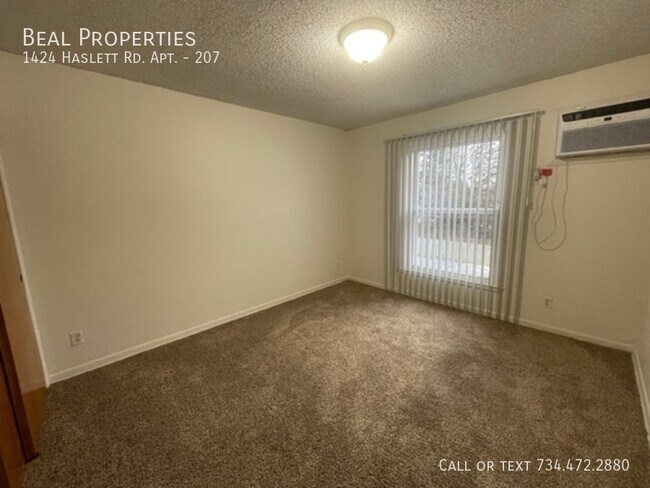 Building Photo - 1424 Haslett Rd