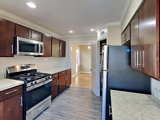 Building Photo - 3721 Wall St