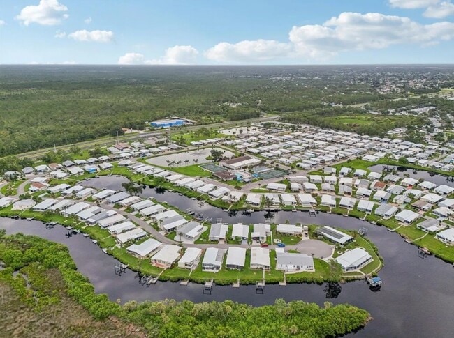 Building Photo - 106 Lazy River Rd