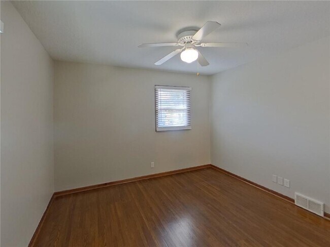 Building Photo - 16377 Duluth Ave SE