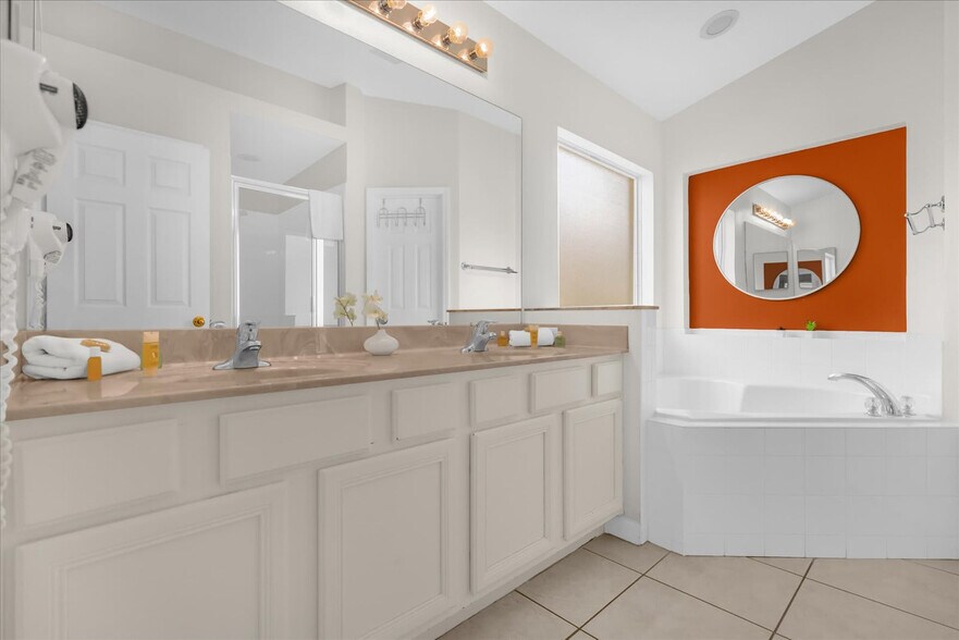 Building Photo - 153 Barefoot Beach Way