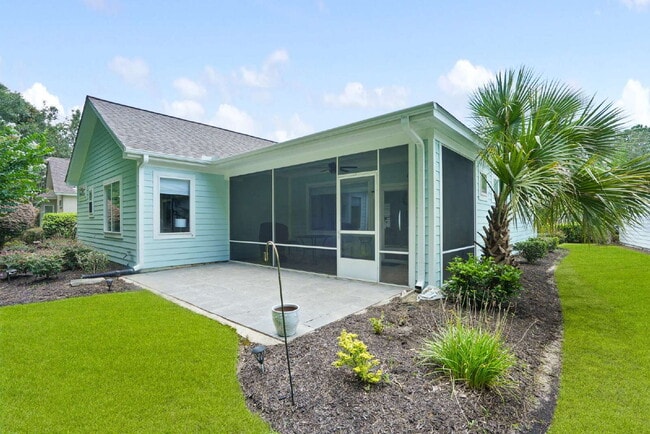 Building Photo - 211 Hampton Cir