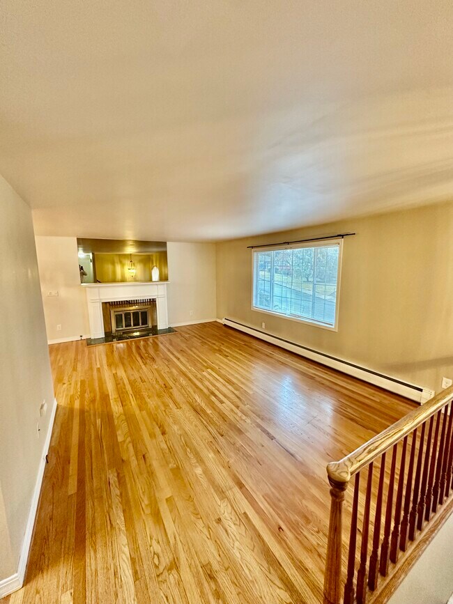 Building Photo - 2816 W Dell Dr