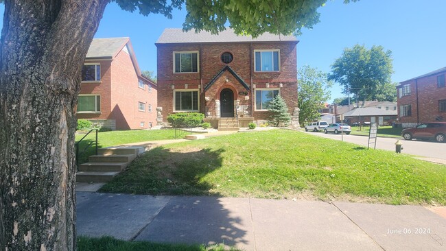 Building Photo - 6401 Nottingham Ave