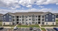 Building Photo - 13838 The Lakes Blvd