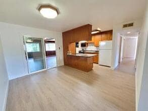 Building Photo - 1408 Gregory Way