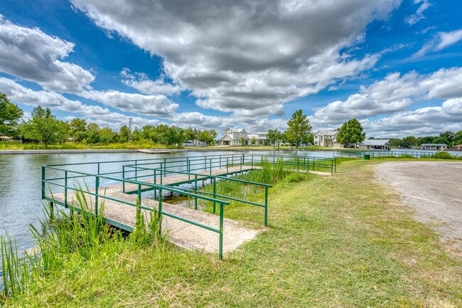 Building Photo - 1304 Prairie Creek Dr