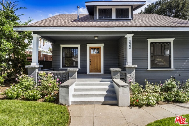 Building Photo - 1022 N Marengo Ave