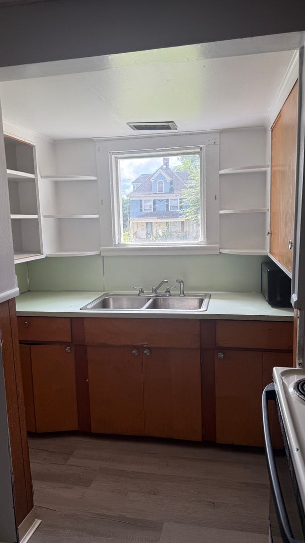 Building Photo - 479 B St