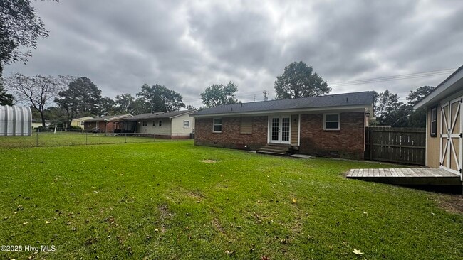 Building Photo - 112 Shamrock Dr